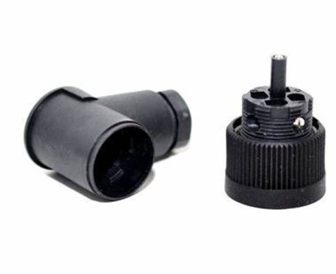 IFM E10013 Wirable Socket Operating Voltage < 250 V AC PA Housing Materials IP 6
