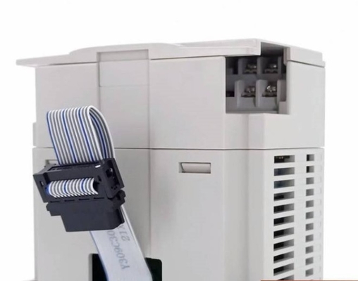 Mitsubishi PLC FX3GA-40MT-CM Programmable Controller FX5U-32MR