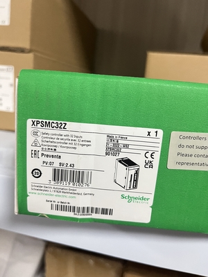 Schneider Electric XPSMC32Z Picture Safety Controller 24V DC 12W Power Consumption