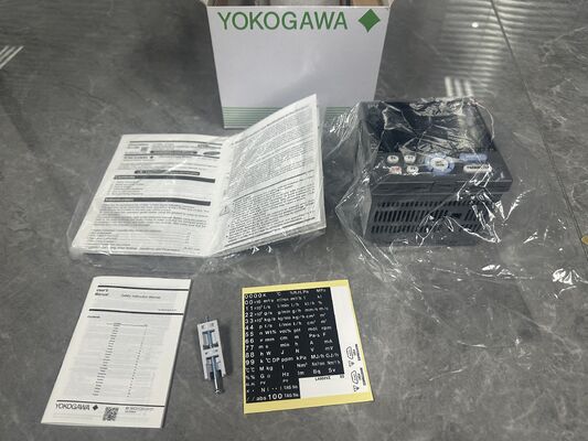 Temperature Controllers Yokogawa UT35A Advanced Indicating Controller UT35A-011-10-00/DC UT35A-001-11-00