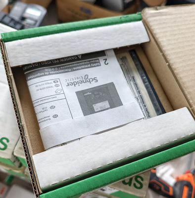 New original power factor controller SCHNEIDER VPL12N is in stock.