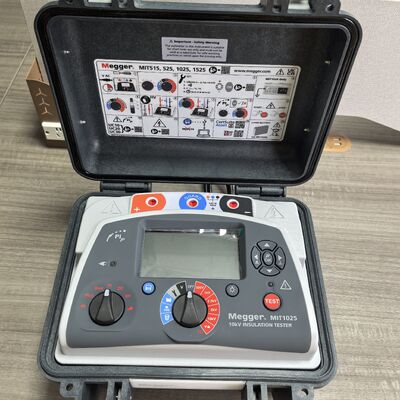 Megger MIT1025/2-US/UK/CN - 10kV Insulation Resistance Tester 
