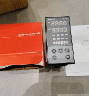 Honeywell DC1020CT-301000-E Digitaler Prozessregler mit Universal-Eingang, LCD-Anzeige und 1 Jahr Garantie
