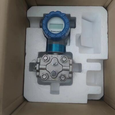 STD700 Differential Pressure Transmitter STD725-E1AC4AS-1--G-AHS-11S-A-00A0-00-0000  IP67 Protection and 25.0MPa Maximum Working Pressure